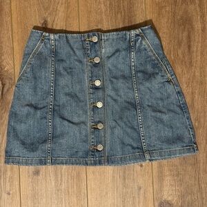 Wilfred Free Aritzia Women’s Button Down Denim Mini Skirt